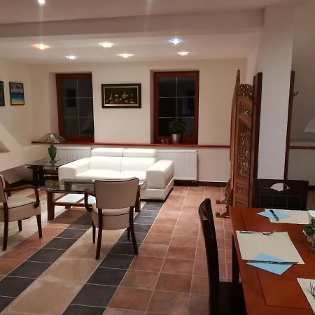 Hotel Na Kafkove Ostrava Ngoại thất bức ảnh