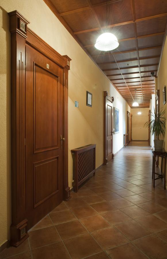 Hotel Na Kafkove Ostrava Ngoại thất bức ảnh